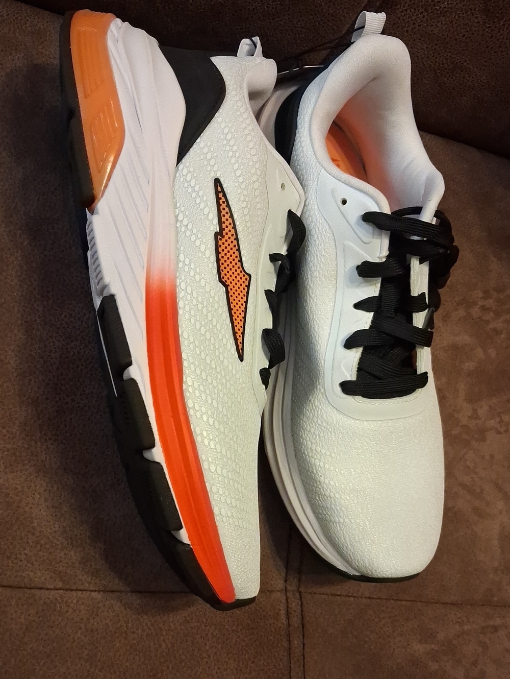 Avia Men's Hypersonic Orange And White Breathable Athletic Size 12